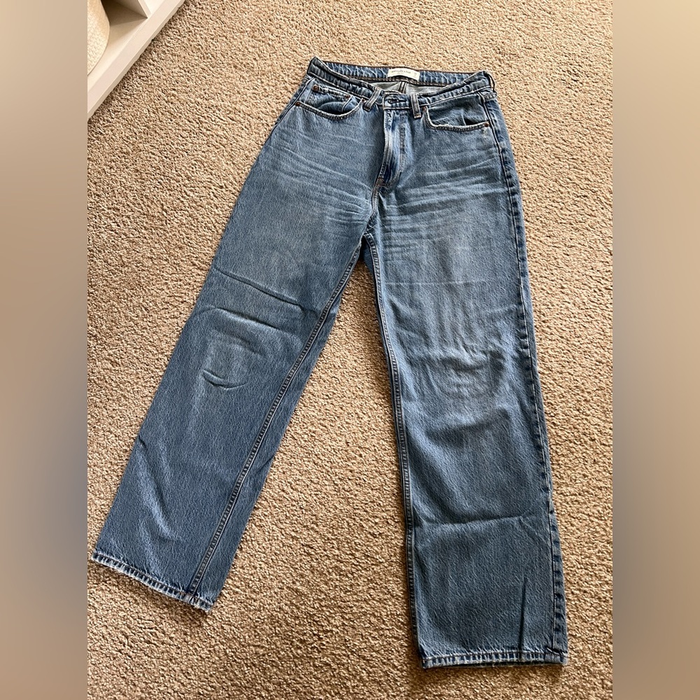 Abercrombie & Fitch Loose Jeans | Size 28